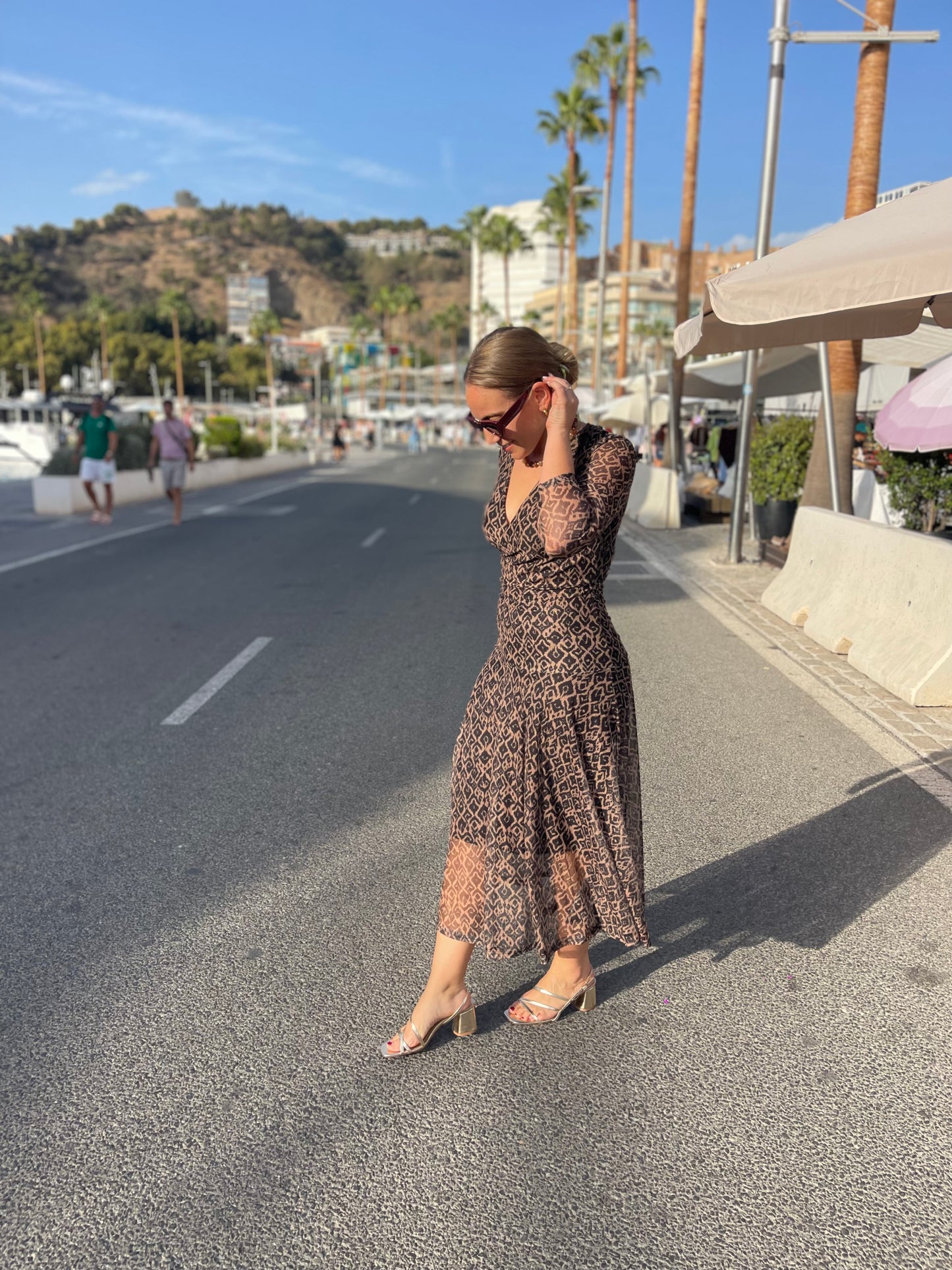Vestido tul marrón