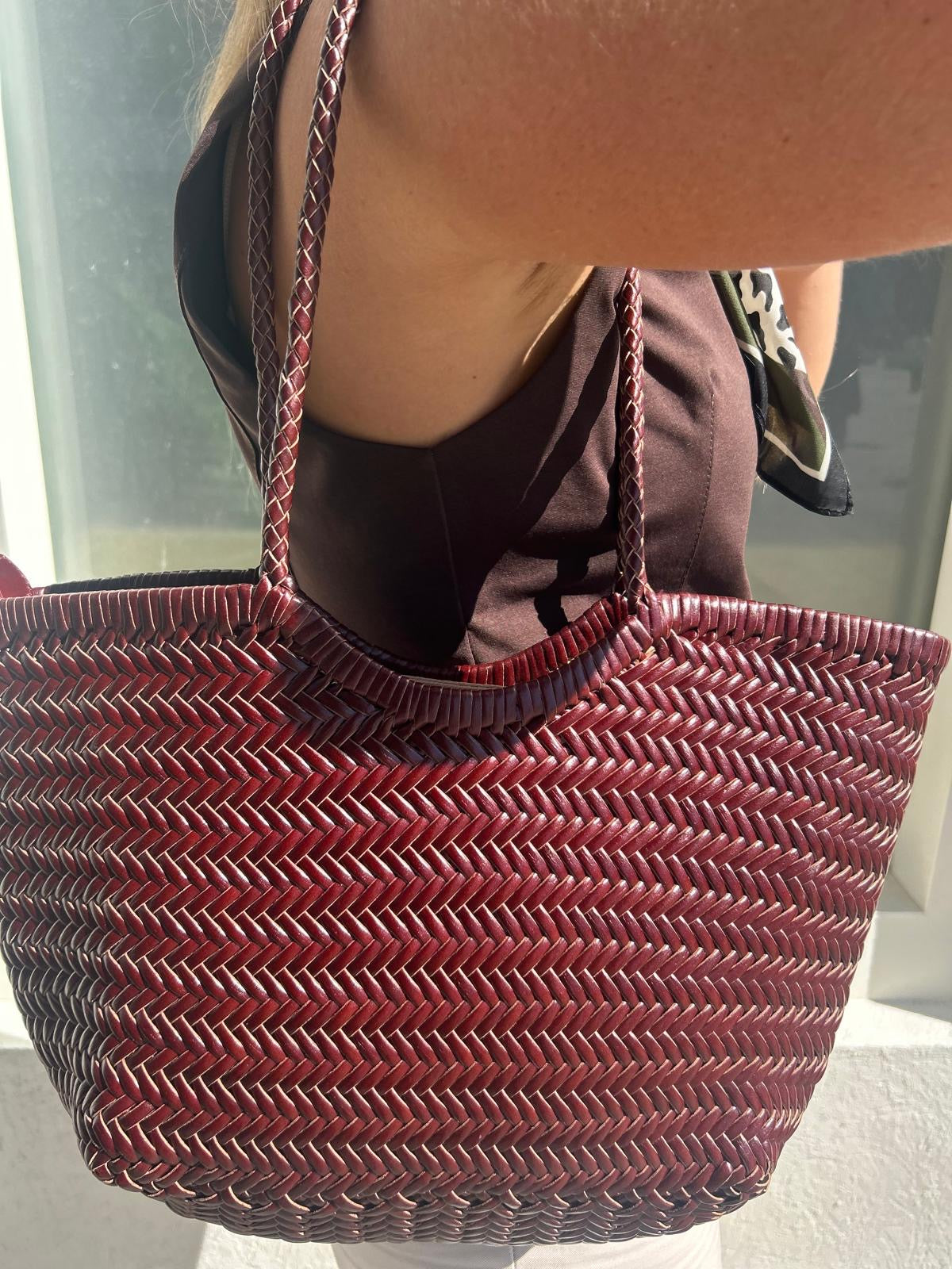 Bolso piel trenzado con neceser interior