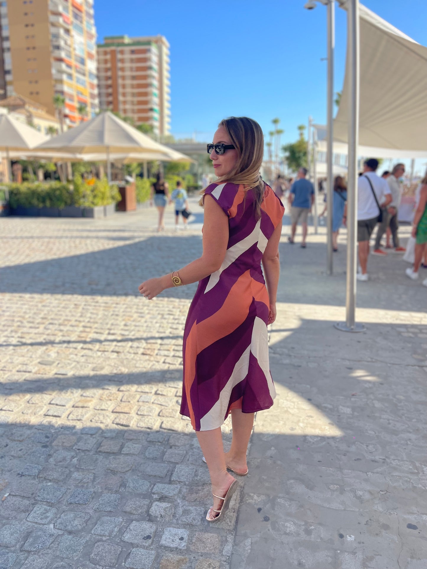 Vestido multicolor alegra