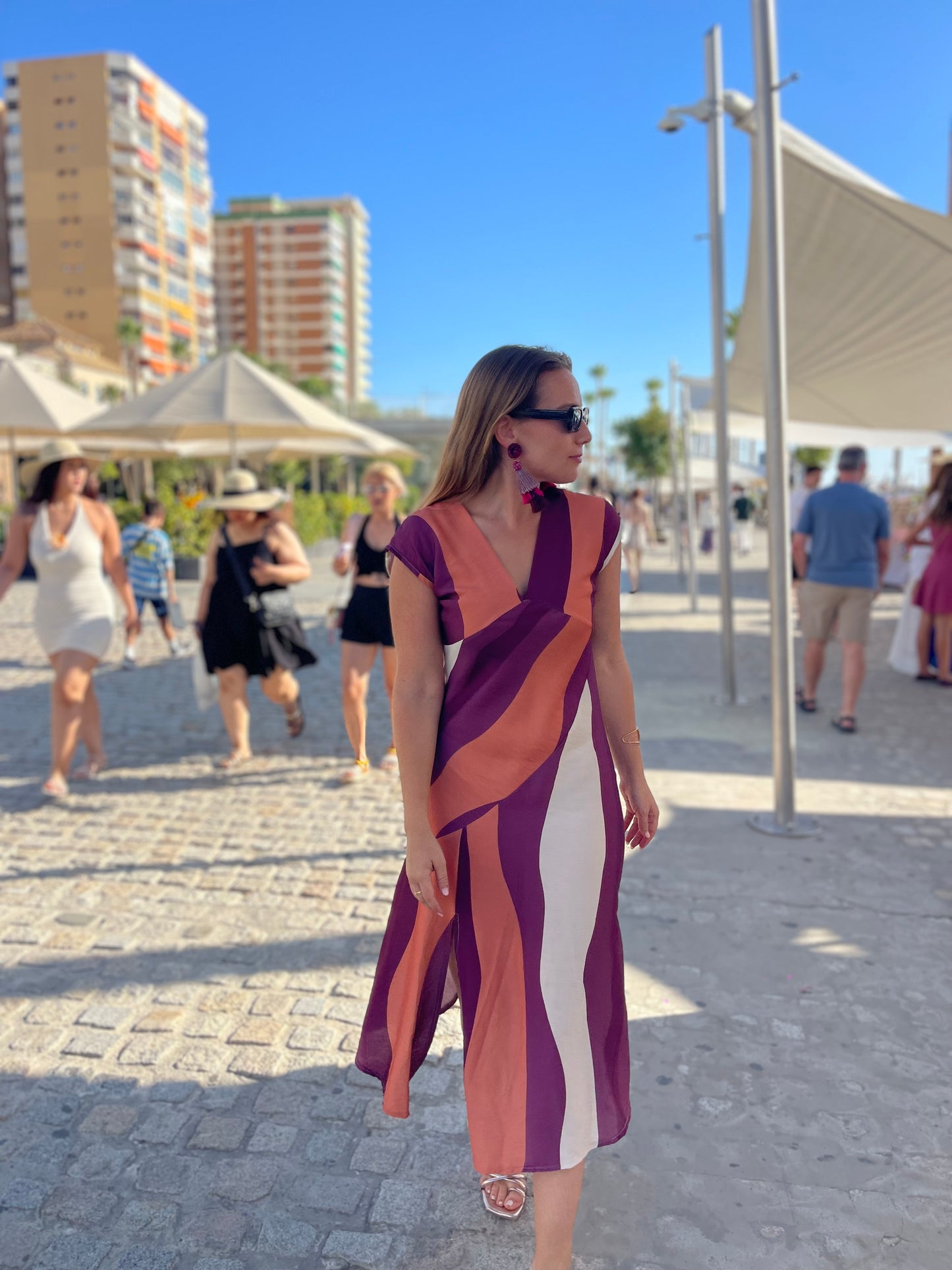 Vestido multicolor alegra