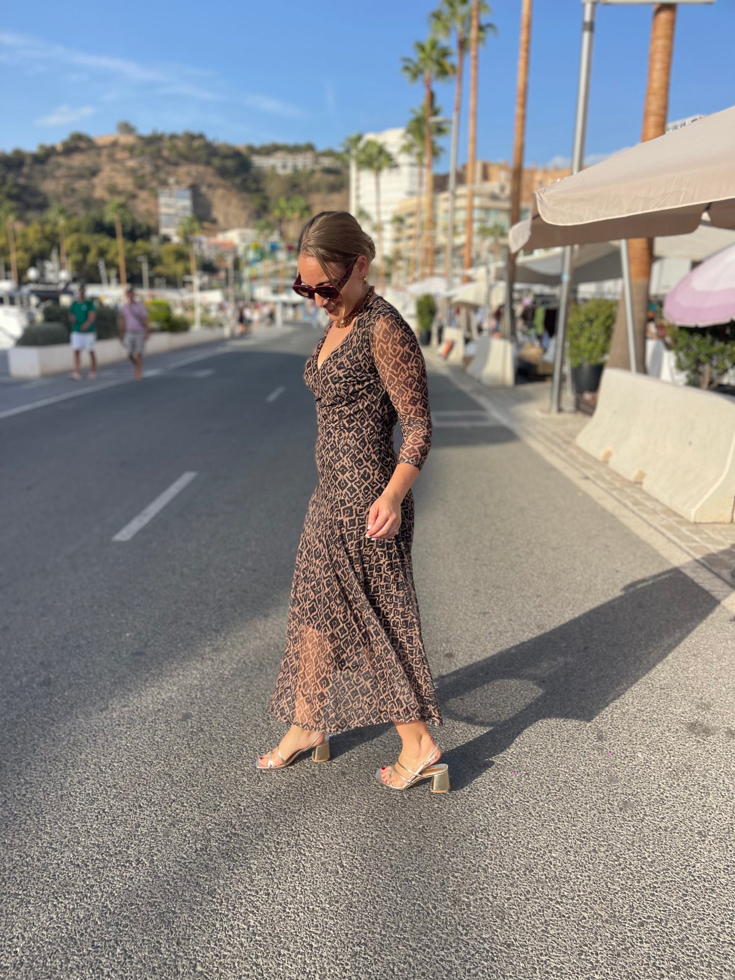 Vestido tul marrón