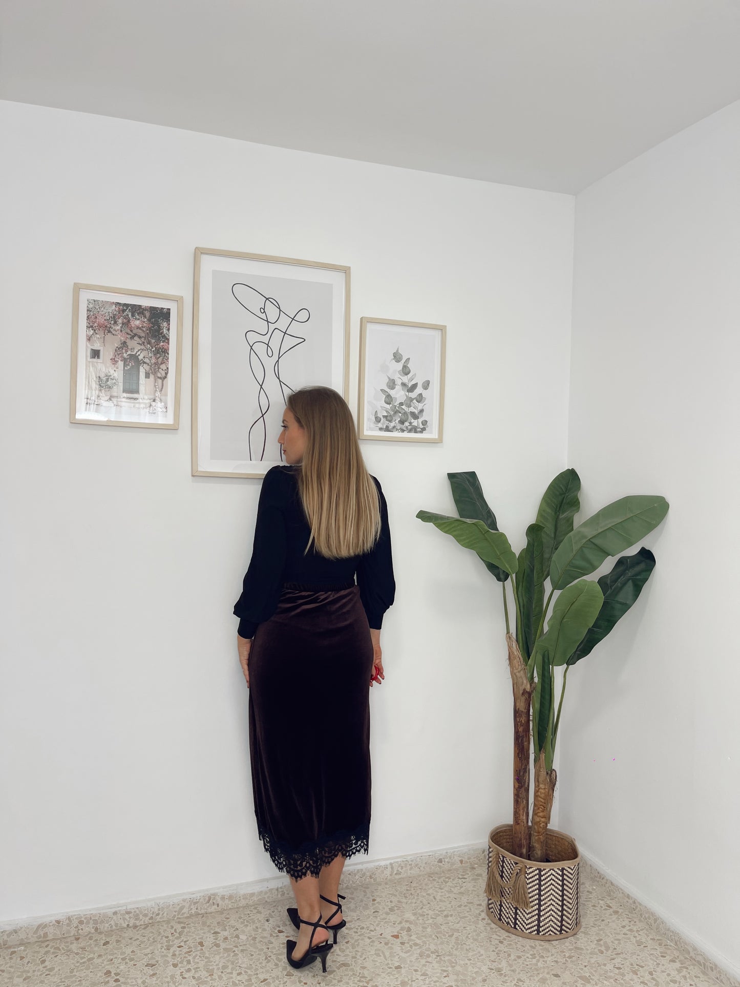 Falda terciopelo encaje