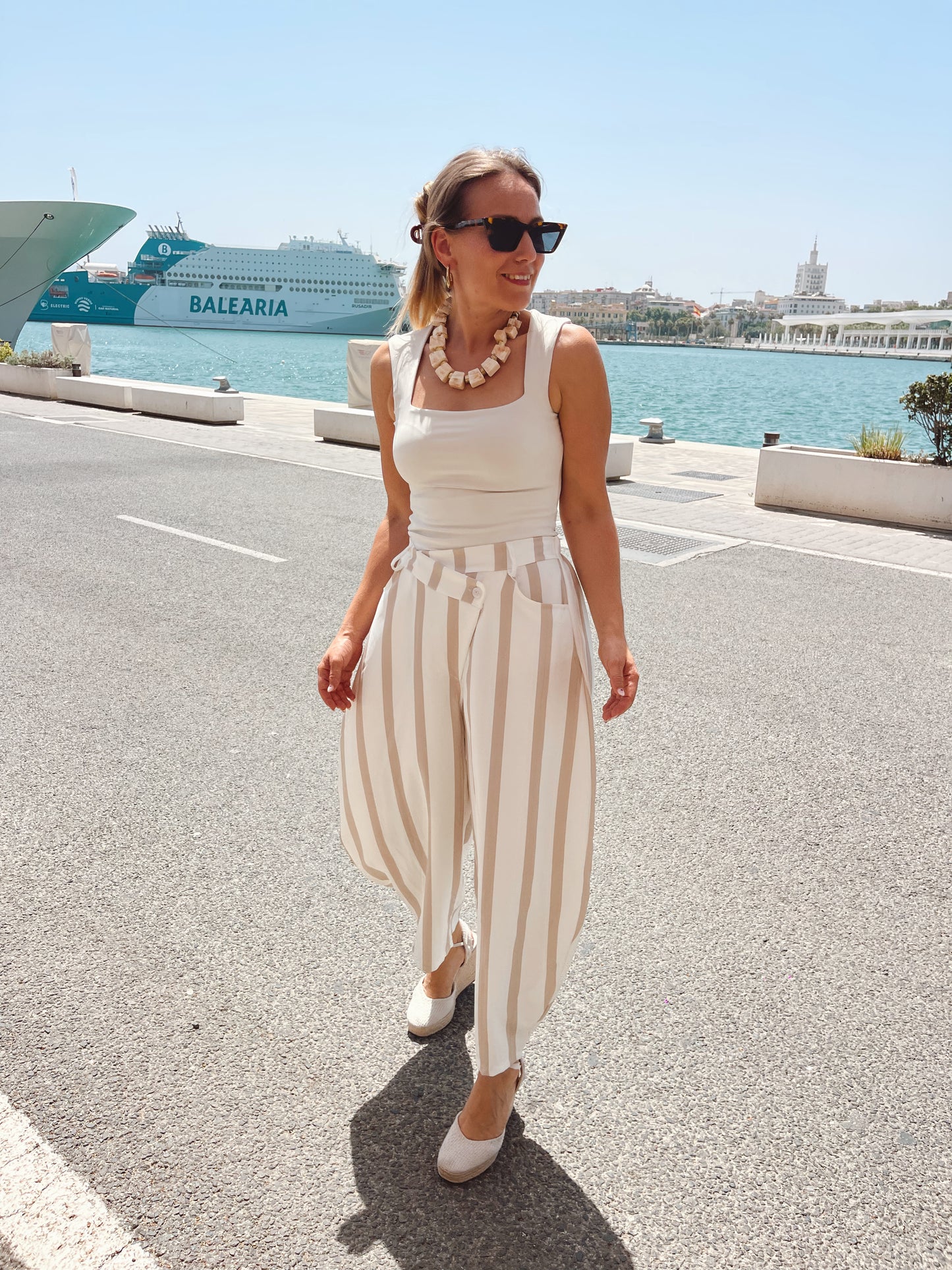 Pantalón barrel beige