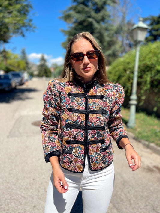 Chaqueta paisley estilo napoleonico