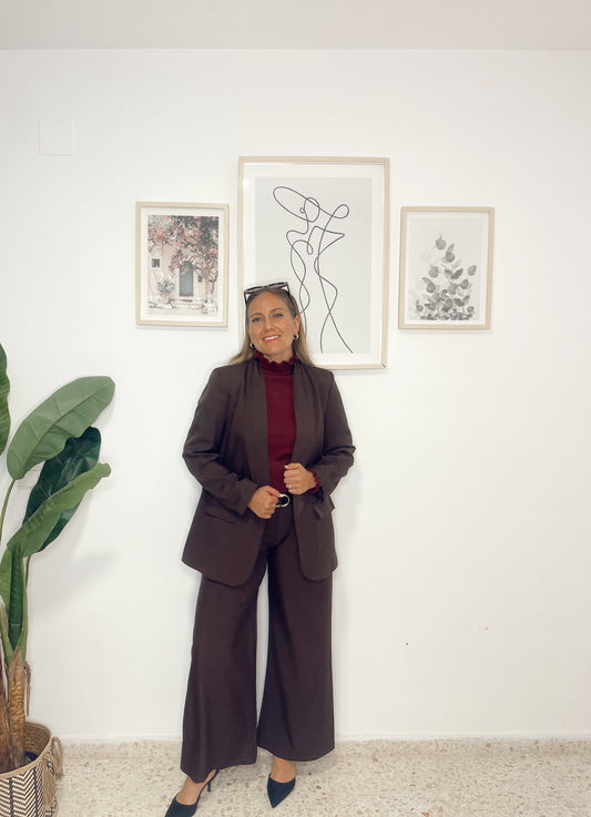 Conjunto traje de chaqueta marrón
