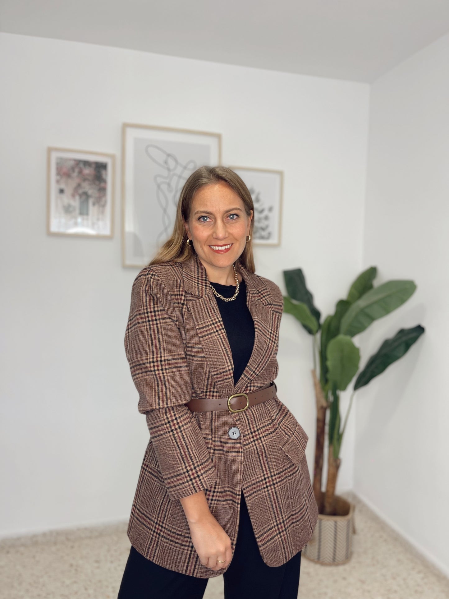 Blazer cuadros marron con cinturón