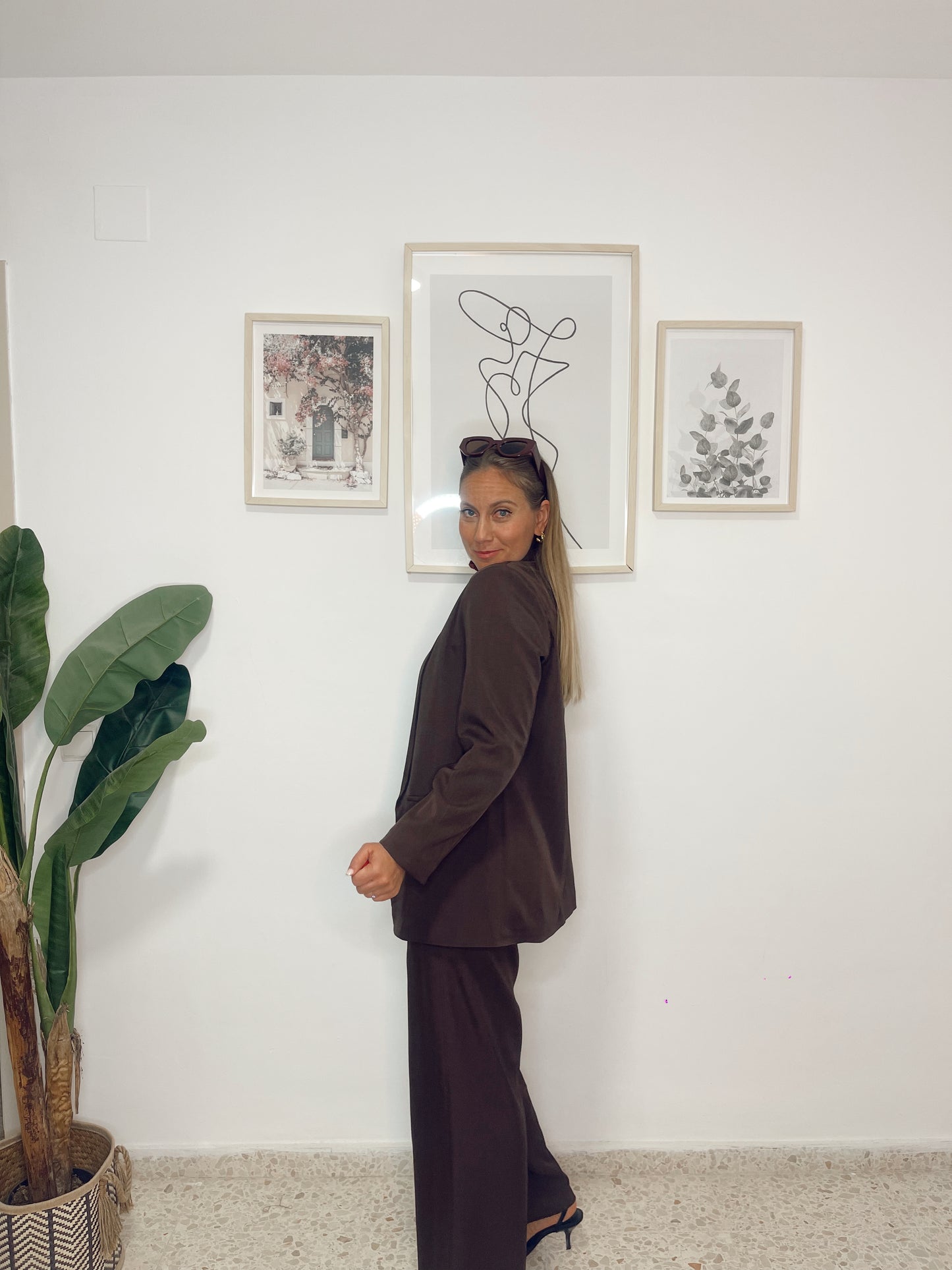 Conjunto traje de chaqueta marrón