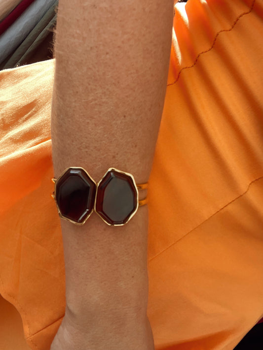 Brazalete piedra marrón