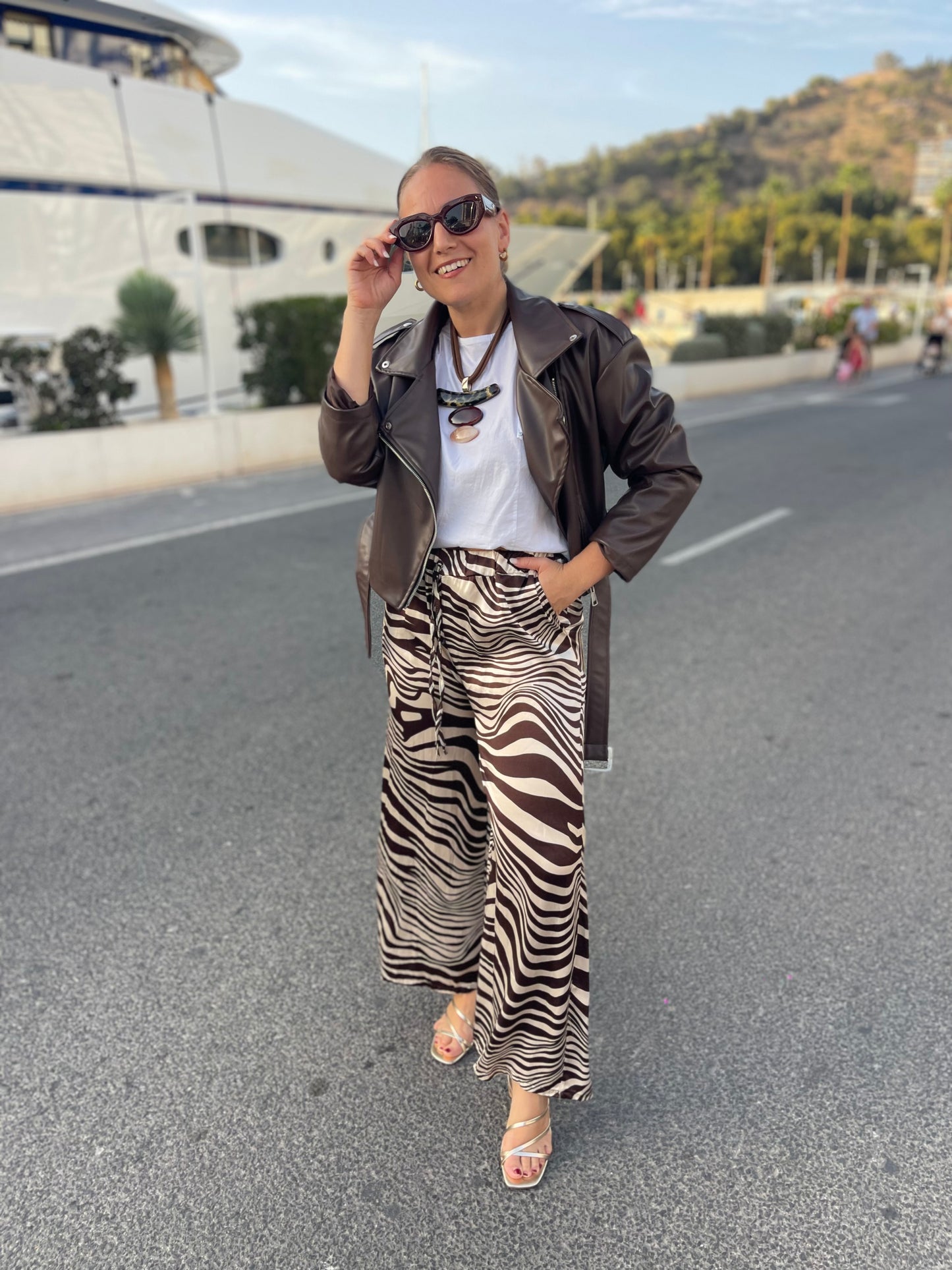 Pantalon saten estampado