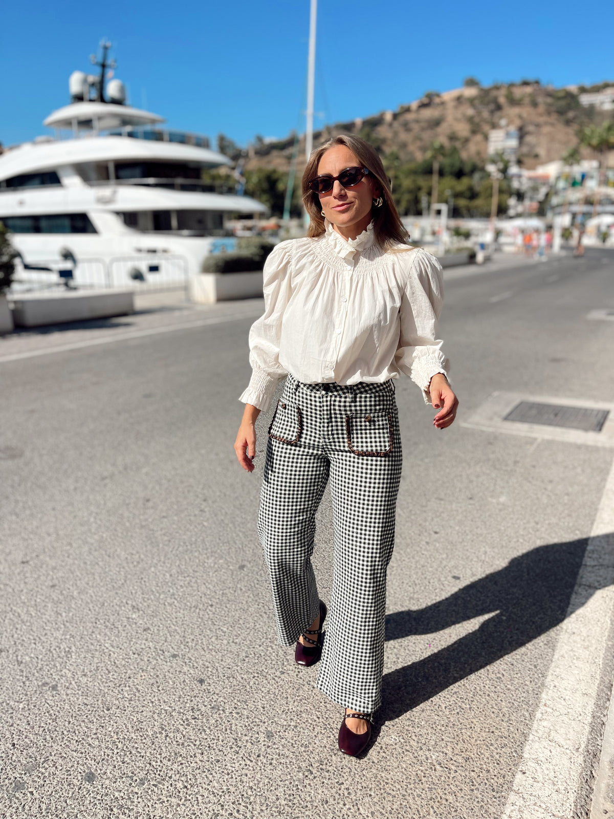 Pantalon Vaquero cuadros con bolsillos ribete animal print