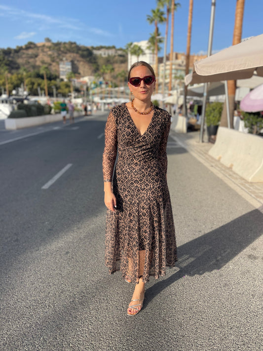 Vestido tul marrón