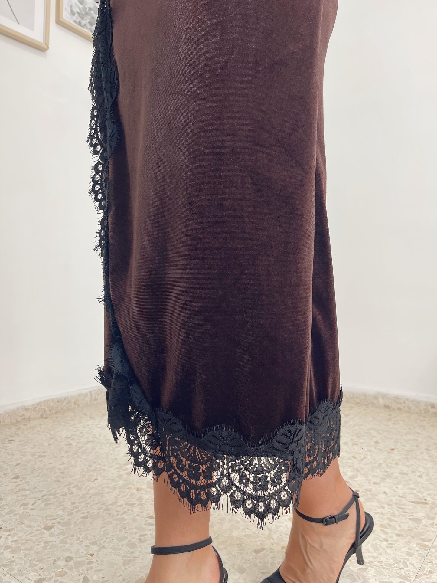 Falda terciopelo encaje