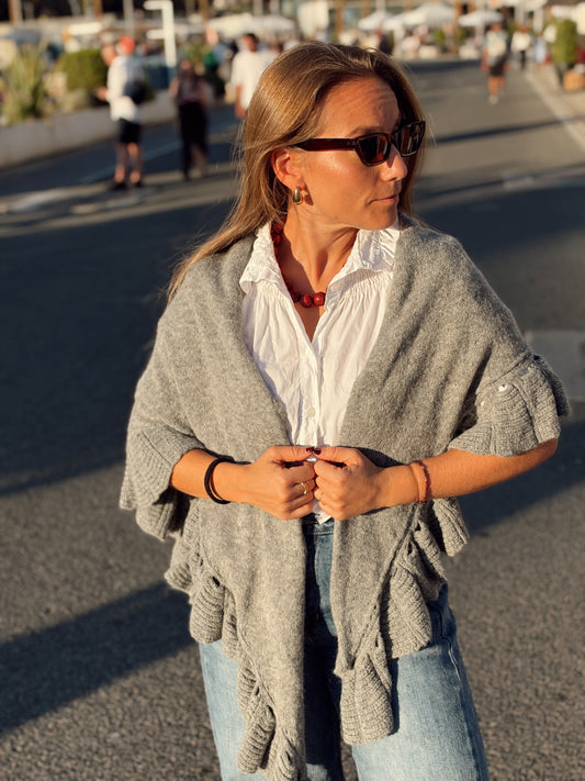 Poncho gris