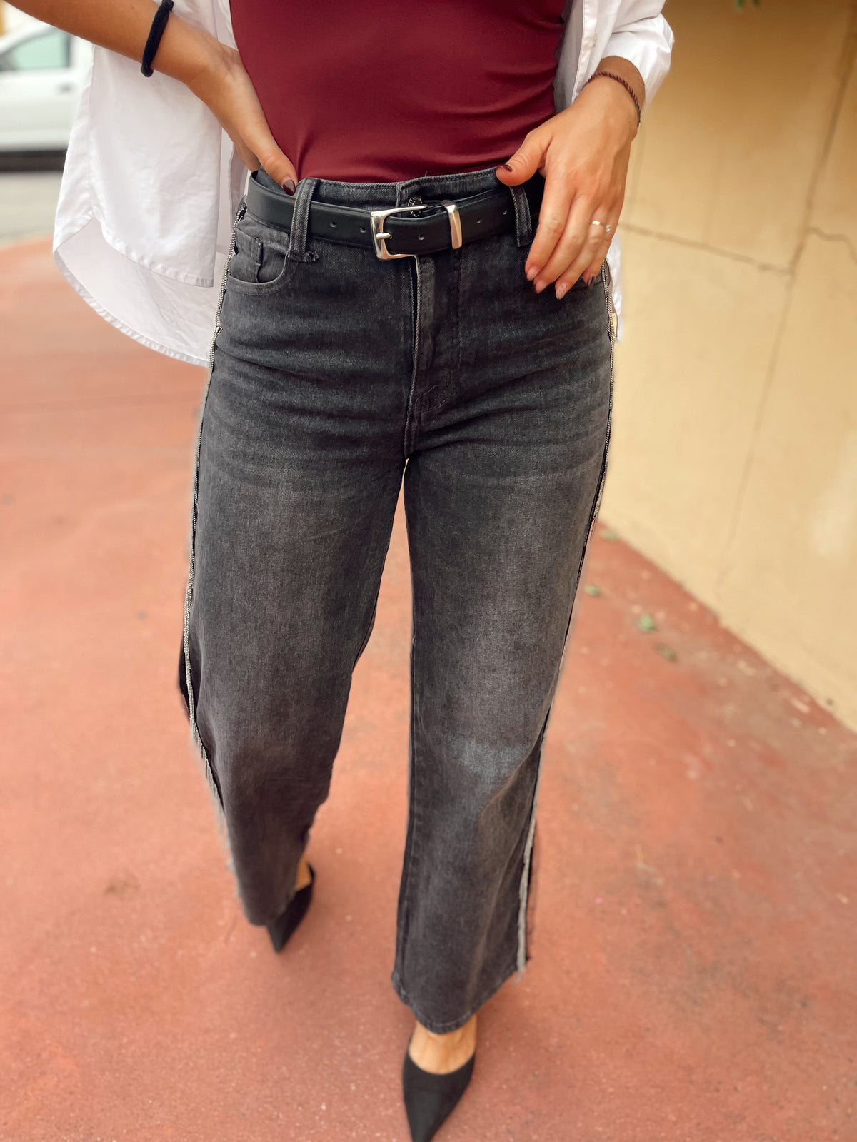 Pantalón vaquero fleco lateral